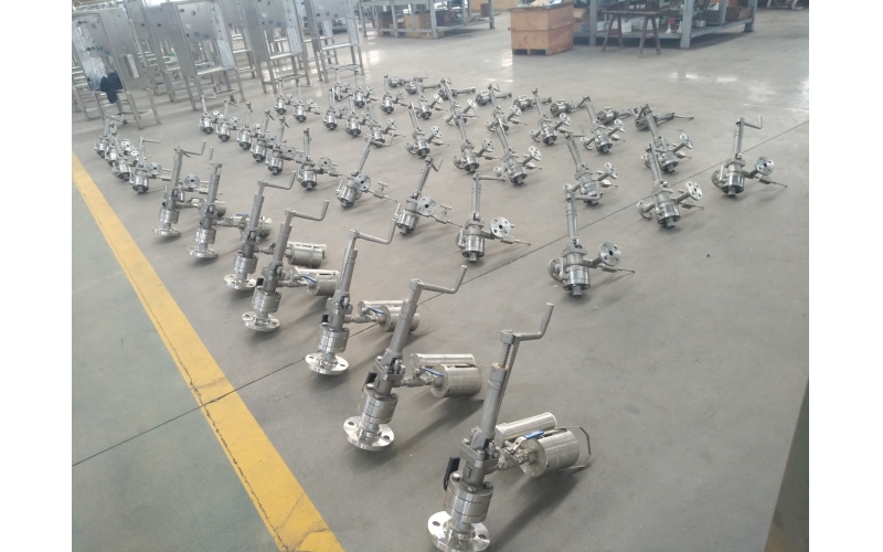 Sulfur sampler in line sampling system